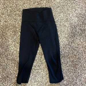Lululemon cropped black leggings